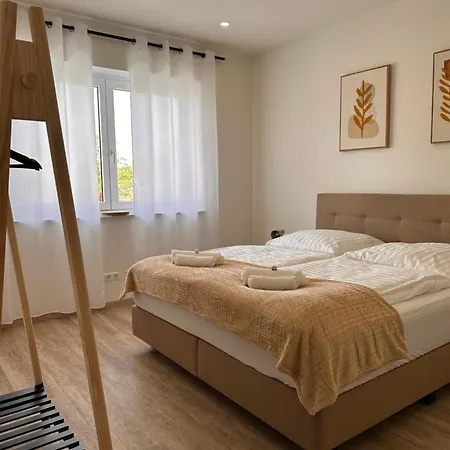 Amao Obsidian - 120 M2 Business & Family - 3 Bedrooms - 8 Guests - King-size Beds Lejlighed Schwanau