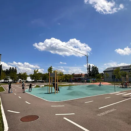 Amao Obsidian - 120 M2 Business & Family - 3 Bedrooms - 8 Guests - King-size Beds * Schwanau