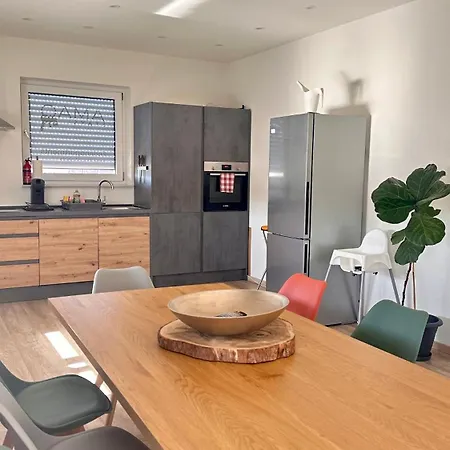 Amao-obsidian - Spacious - 8 Guests - 2 Parking Spaces Apartamento